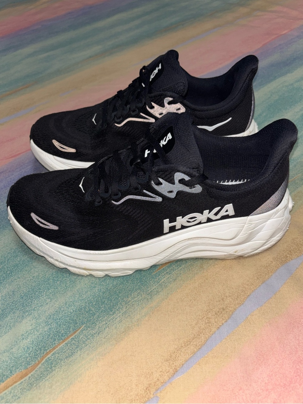 Hoka One One Arahi 8 women’s 10.5 B Black White Running Walking Shoes Sneaker
